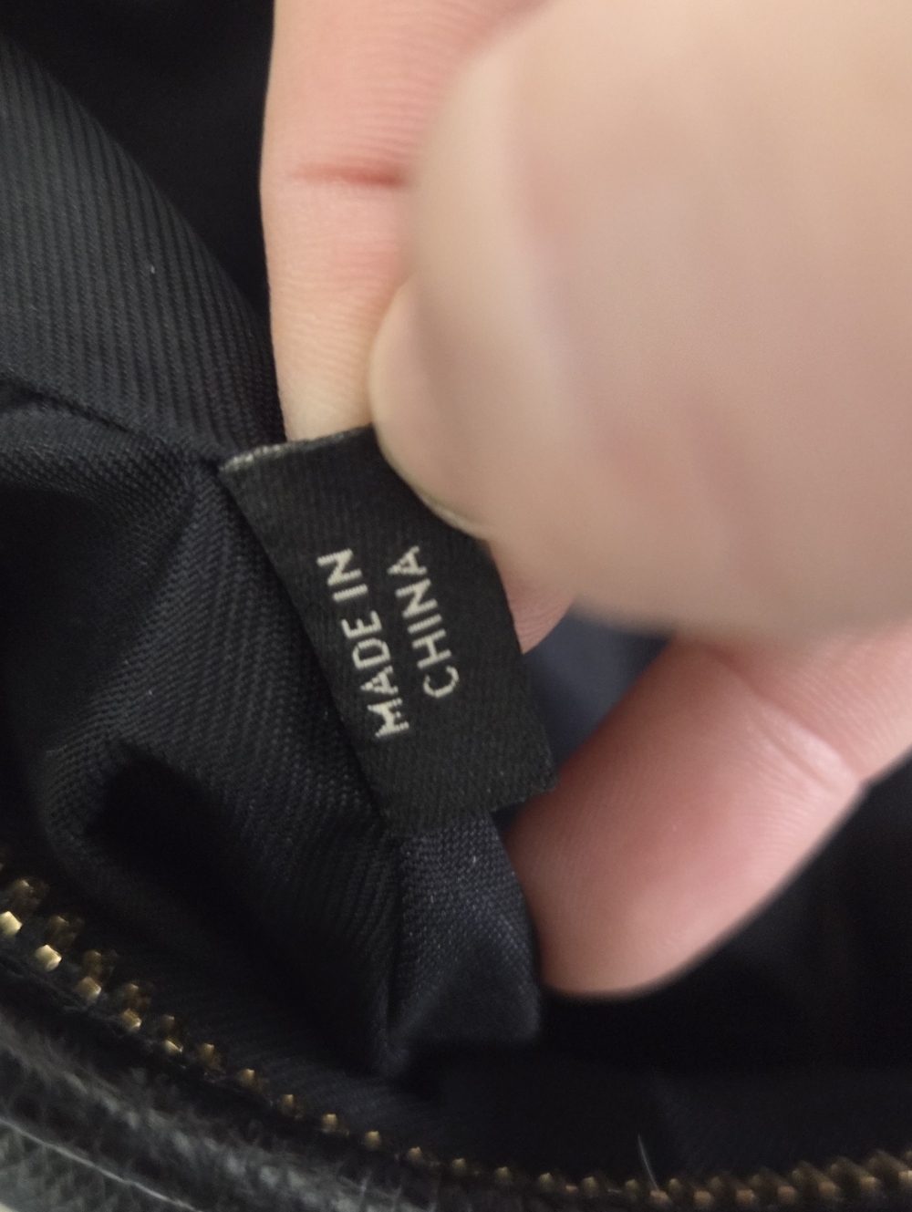Coach Dufflette Black Pebbled Leather Shoulder Bag - Picture 10 of 16